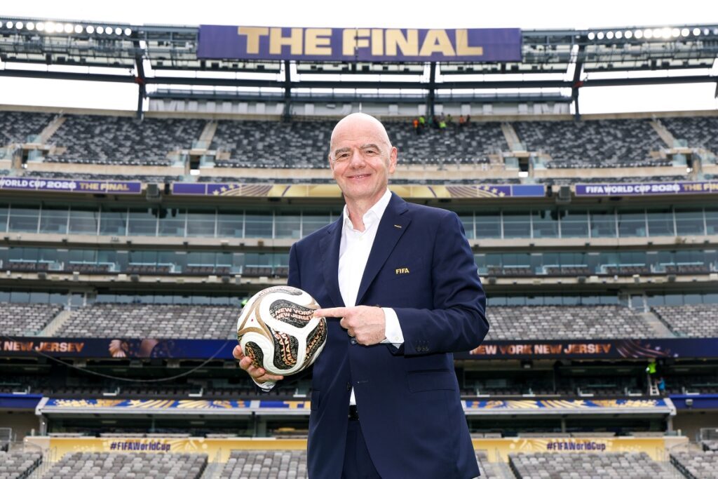 FIFAインファンティーノ会長